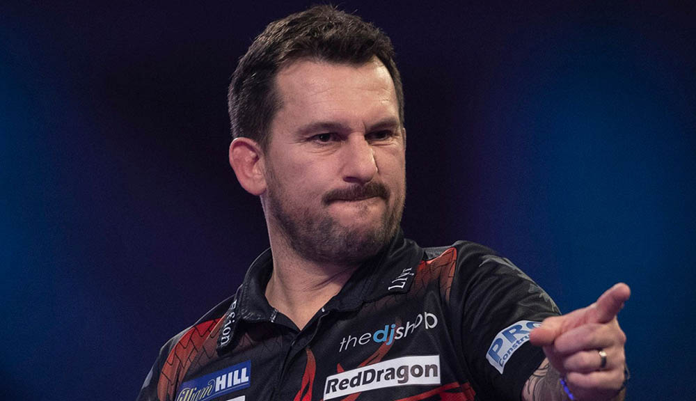 Jonny Clayton wins the PDC New South Wales Darts Masters 2022